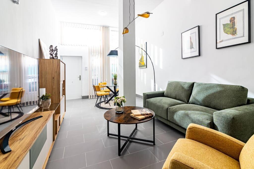 Caramba Freshapartments Malaga Ngoại thất bức ảnh